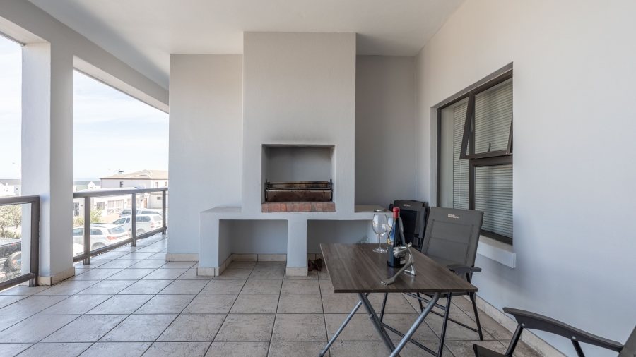 To Let 2 Bedroom Property for Rent in Big Bay Western Cape